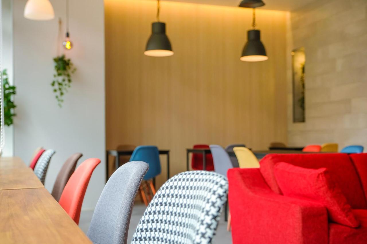 Ele Hotel Kuzuha Hirakata Bagian luar foto